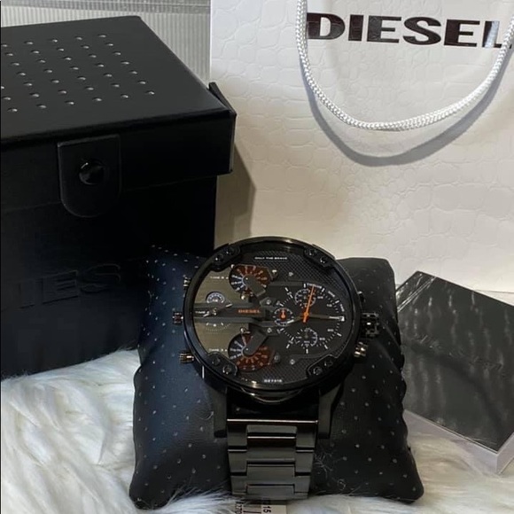 DZ7315 - Diesel Men’s Mr. Daddy 2.0 Gunmetal Tone Watch - Picture 2 of 10